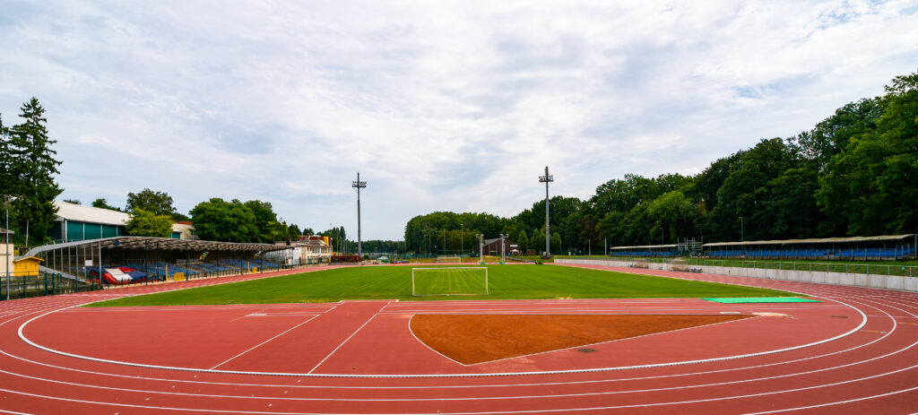 Le stade Fallon - Het Fallon stadium